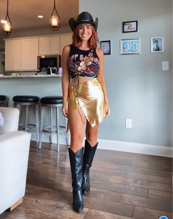 Golden Glam for a Morgan Wallen Concert